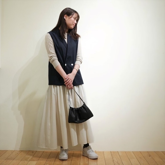 �y�ʐ^�z�y�g��170cm�zH& by POOL Sleeveless Jacket Navy Black