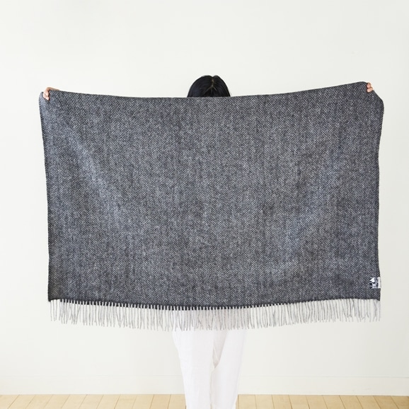 Silkeborg ブランケット 130×200 ブラック｜ブランケット｜IDEE SHOP 