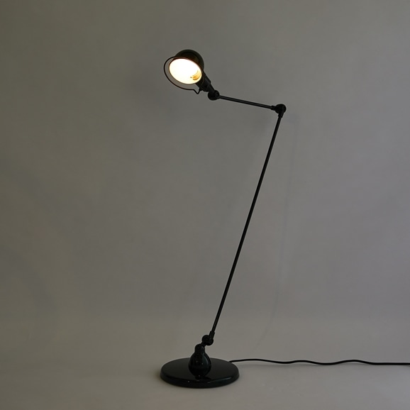 Jielde Signal Floor Lamp Black｜フロアランプ｜IDEE SHOP Online