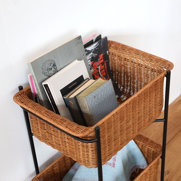 WALLABY BASKET STAND Black｜その他インテリアアクセサリ｜IDEE SHOP 