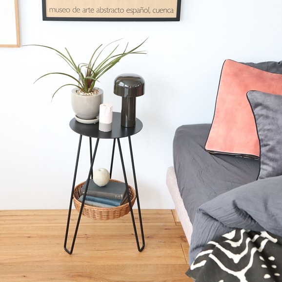 WALLABY SIDE TABLE Black｜サイドテーブル｜IDEE SHOP Online