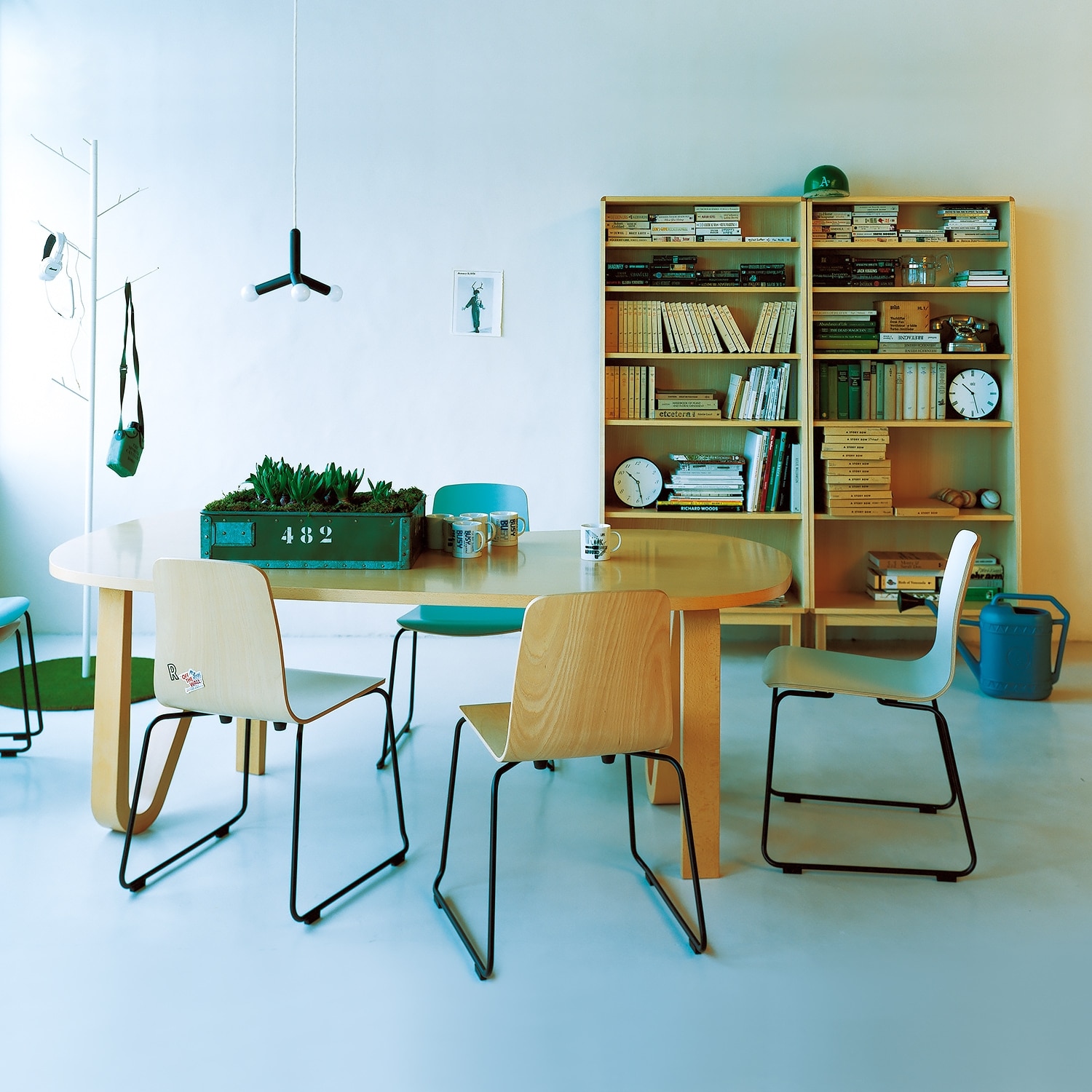 LANGUE STACKING CHAIR Natural｜チェア一覧｜IDEE SHOP Online