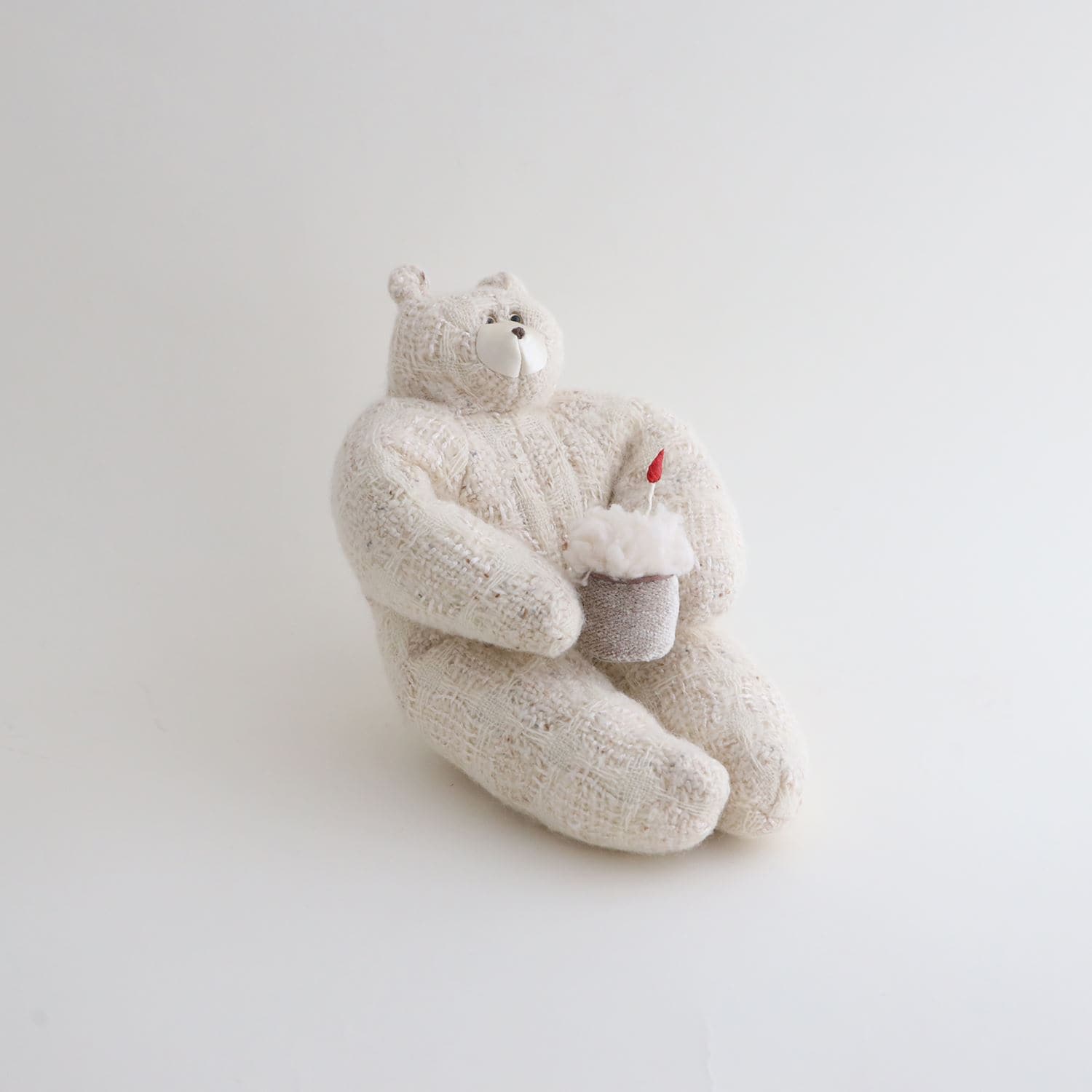imgsrc.ru little sex IDEE限定】 kijinokanosei Toss! Bear White Cake A｜その他インテリア雑貨｜IDEE SHOP Online
