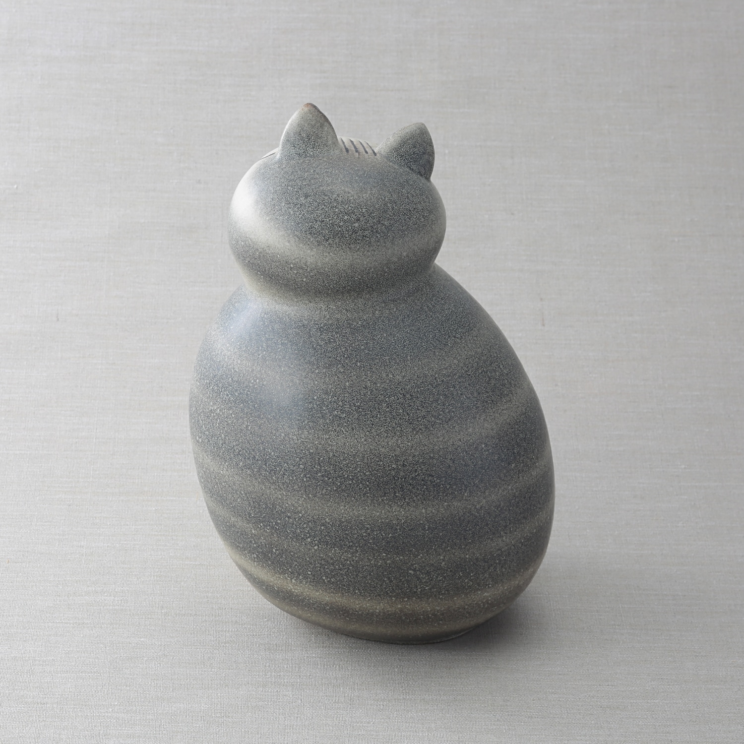 定番品】Lisa Larson Cat MIA Maxi Gray｜陶芸・ガラス作品｜IDEE SHOP