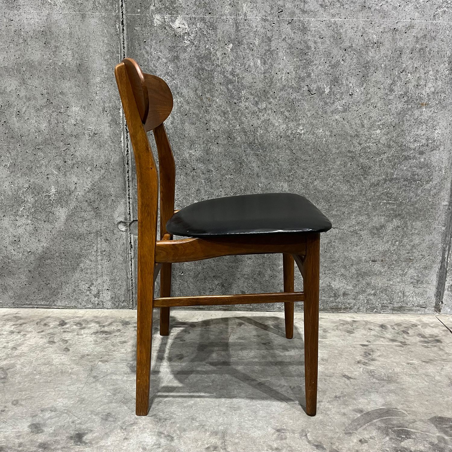 ヴィンテージ家具】 Vintage Chair｜ヴィンテージ家具｜IDEE SHOP Online