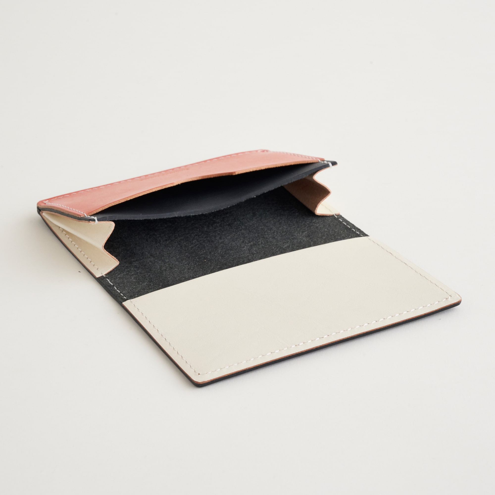 Hender Scheme folded card case マルチ|ファッション小物|IDEE SHOP Hender Scheme folded card case マルチ|ファッション小物|IDEE SHOP