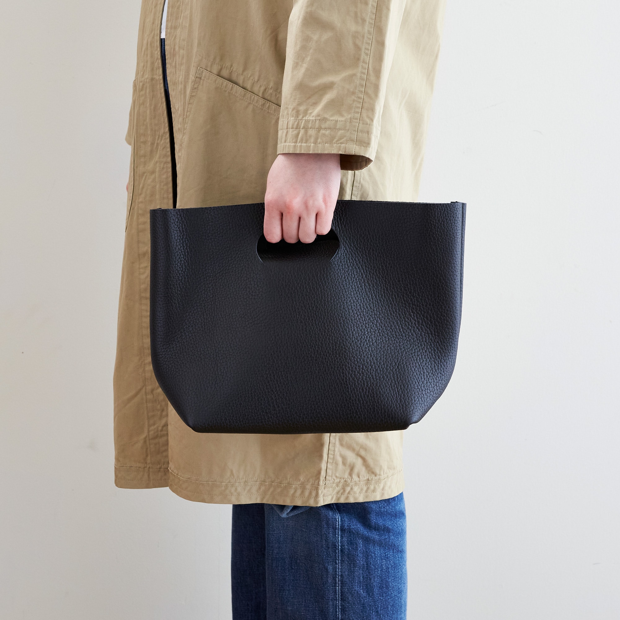 Hender Scheme not eco bag wide スウェード ブラック｜ファッション 