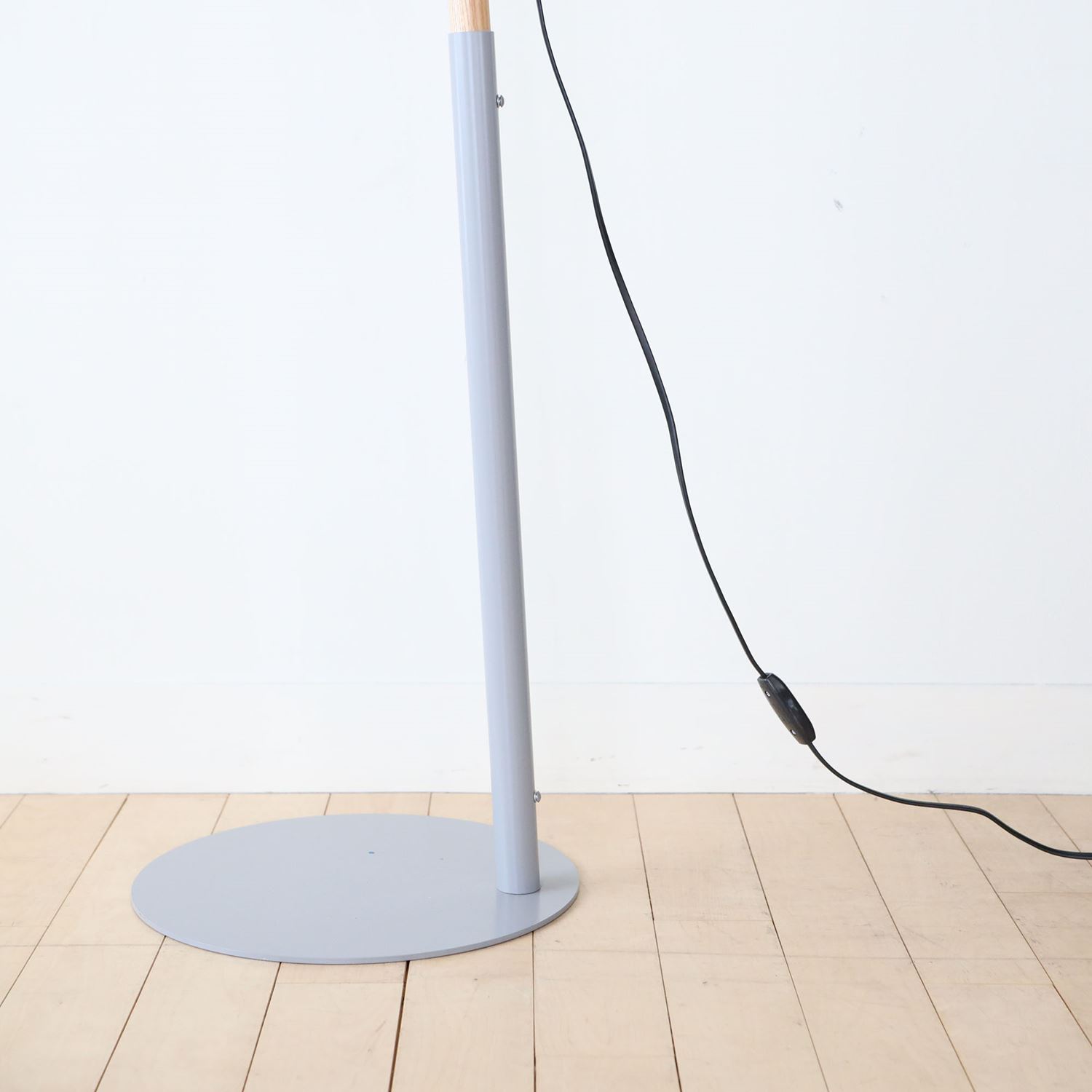 SOLO FLOOR LAMP｜フロアランプ｜IDEE SHOP Online