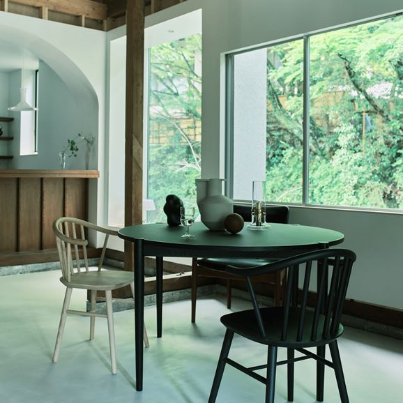 ONDA CHAIR Black by Fantastico｜リビング・ダイニングチェア