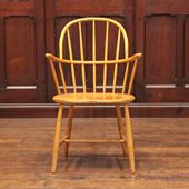 yBe[WƋzVintage Arm Chair
