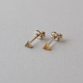 CHERRY BROWN Triangle Beads Pierce